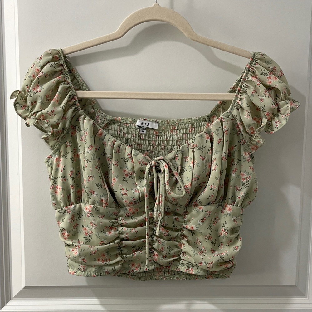 Iris Women’s Floral Green Ruched Women's Top Medium